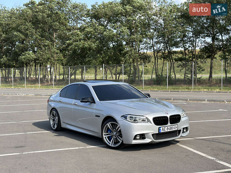 Bmw 5 series (2015)