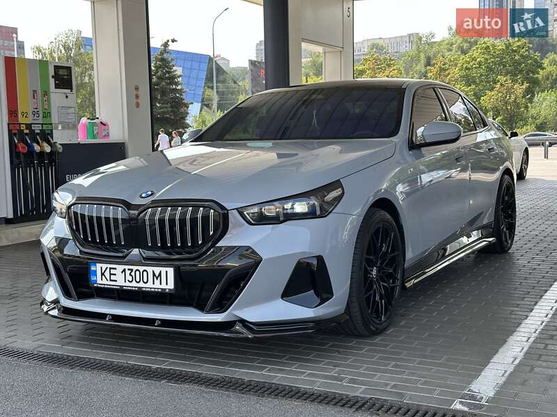 Bmw 5 series (2024)