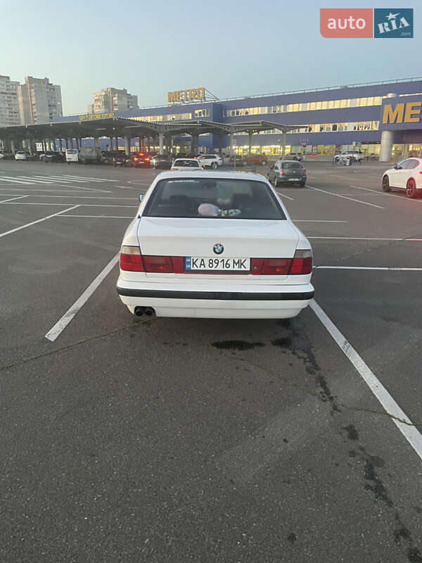 Bmw 5 series (1992)