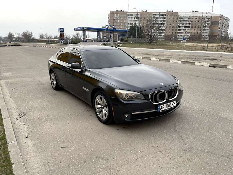 Bmw 7 series (2010)