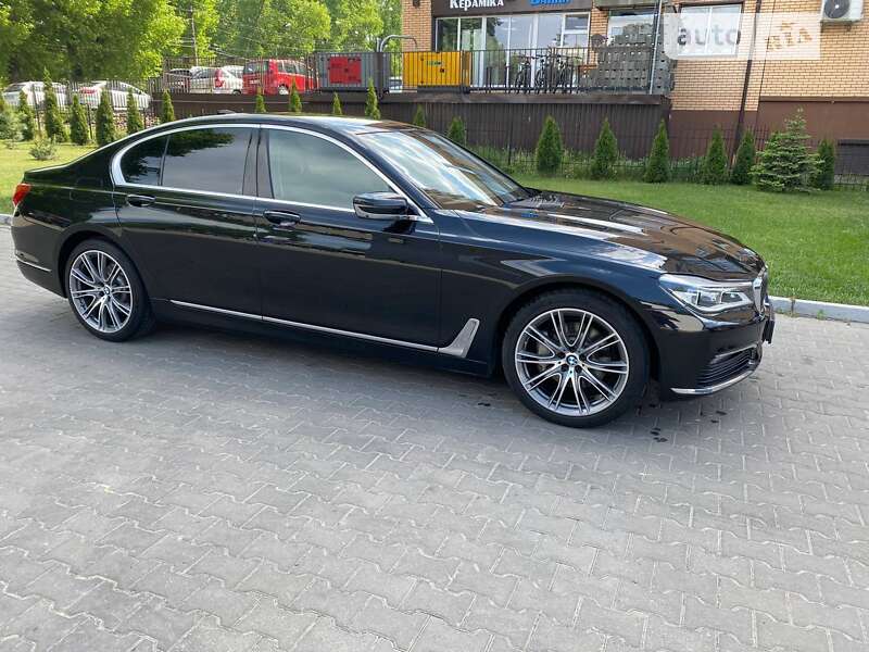 Bmw 7 series (2017)