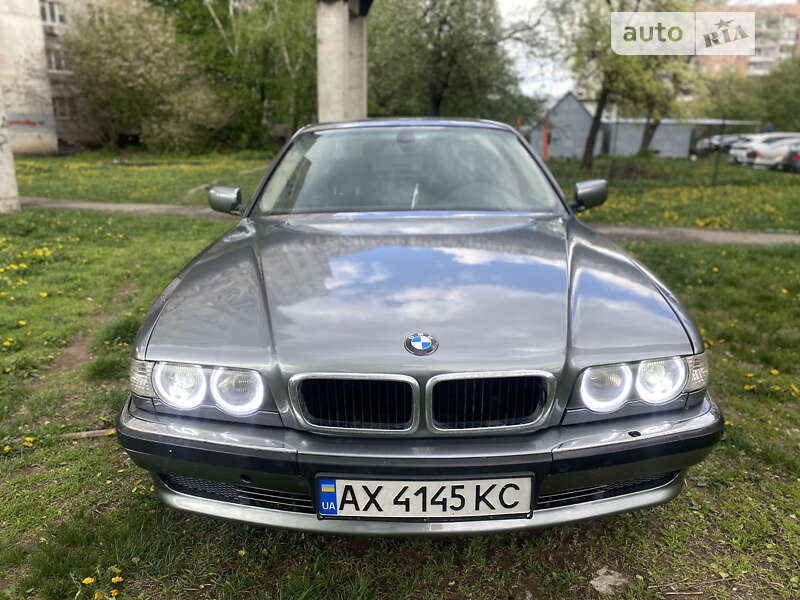 Bmw 730d (2000)