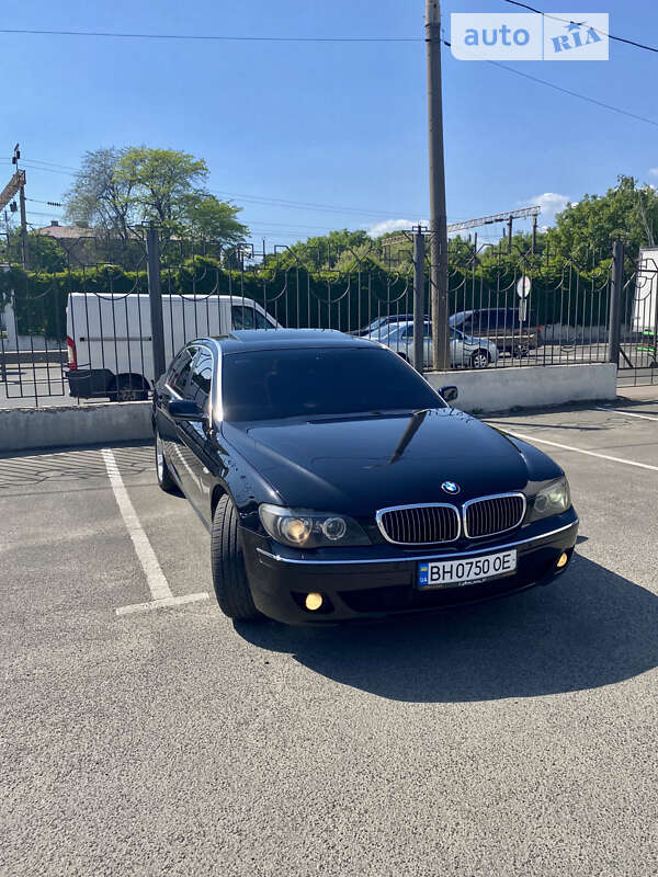 Bmw 750il (2005)