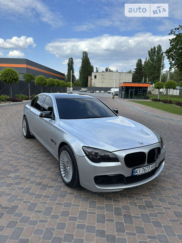Bmw 750i (2012)