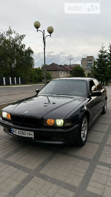 Bmw 740i (1995)