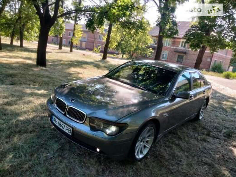 Bmw 7 series (2002)