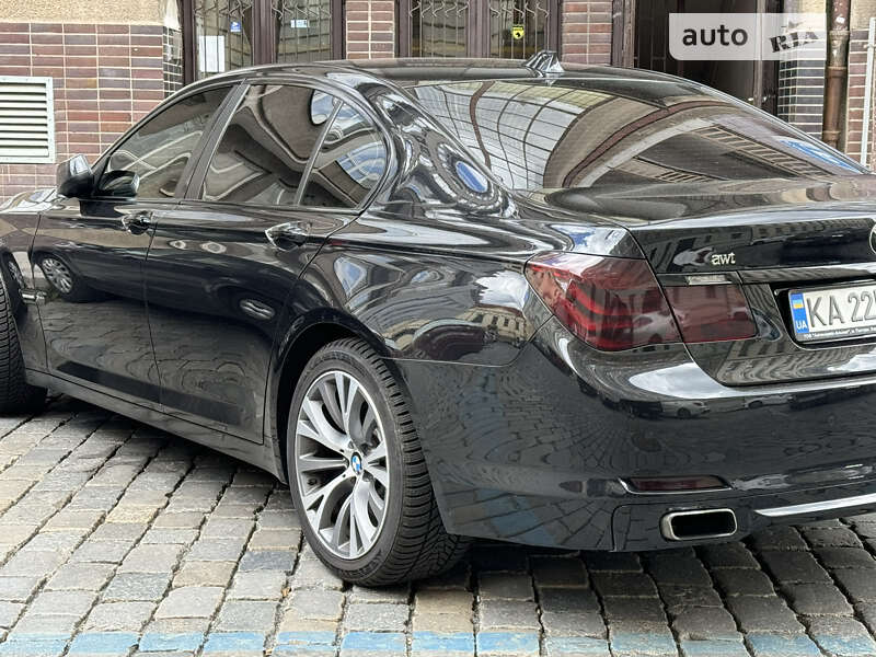 Bmw 740 d (2011)