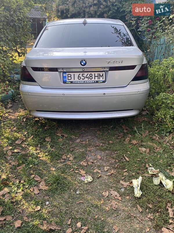 Bmw 7 series (2004)