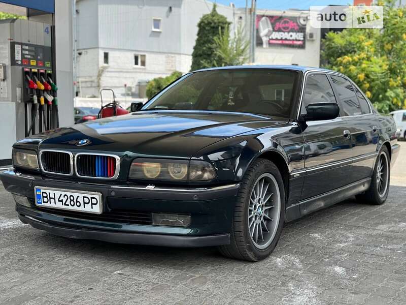 Bmw 740i (1995)