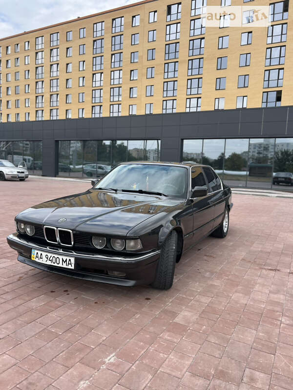 Bmw 7 series (1988)