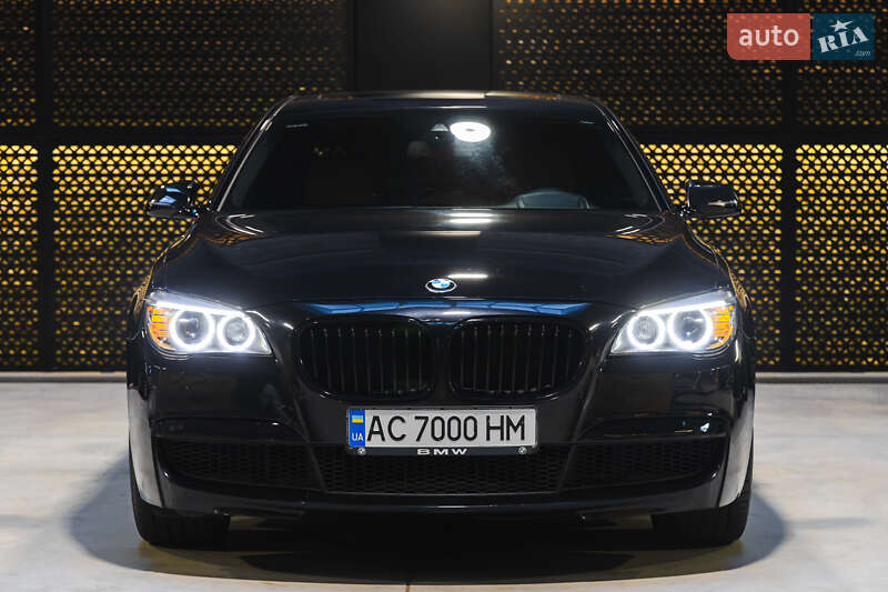 Bmw 740 (2014)