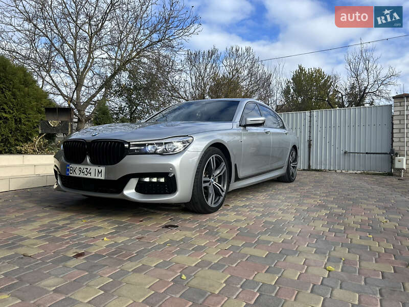 Bmw 740i (2015)