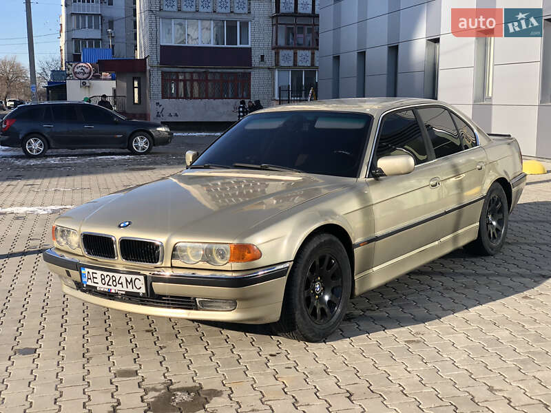 Bmw 7 series (1998)