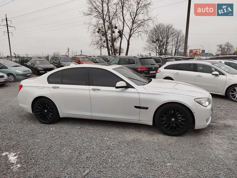 Bmw 7 series (2011)