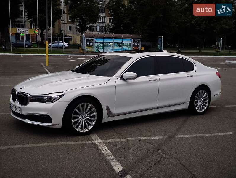 Bmw 7 series (2016)