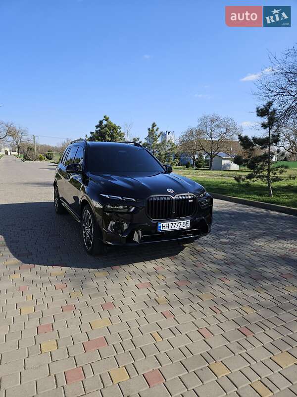 Bmw X7 (2024)