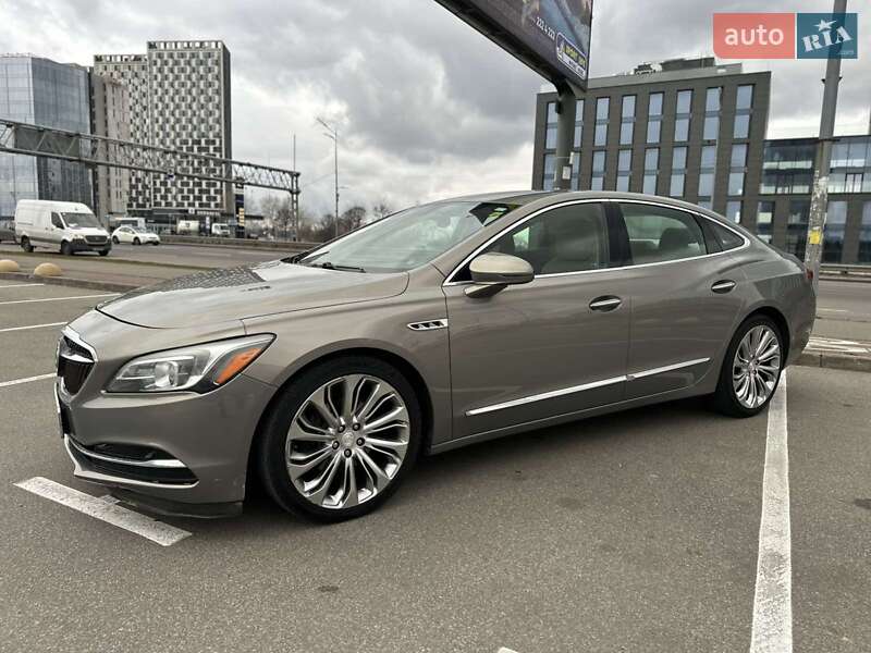 Buick Lacrosse (2016)