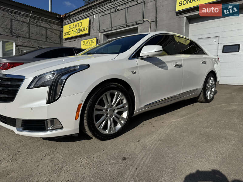 Cadillac Xts (2017)