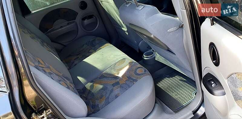 Chevrolet Aveo (2005)