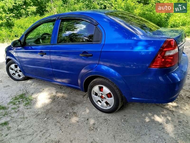 Chevrolet Aveo (2011)