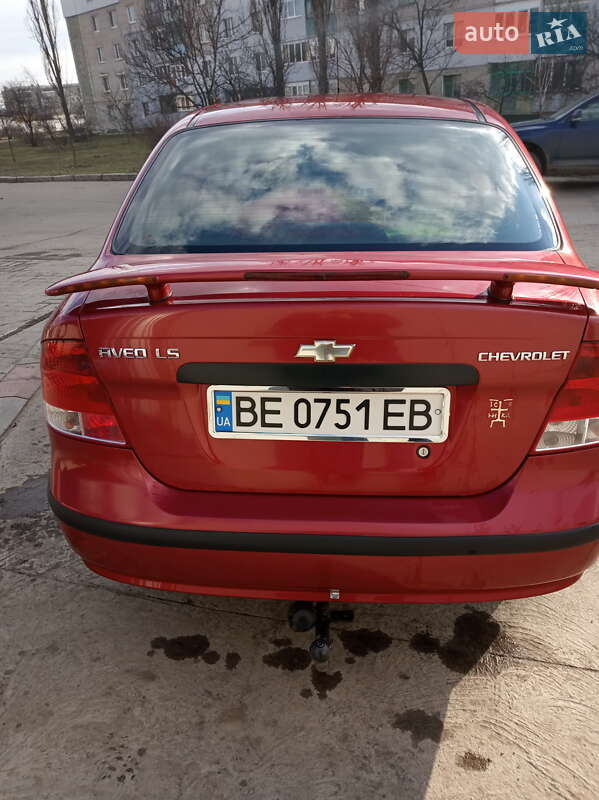 Chevrolet Aveo (2004)