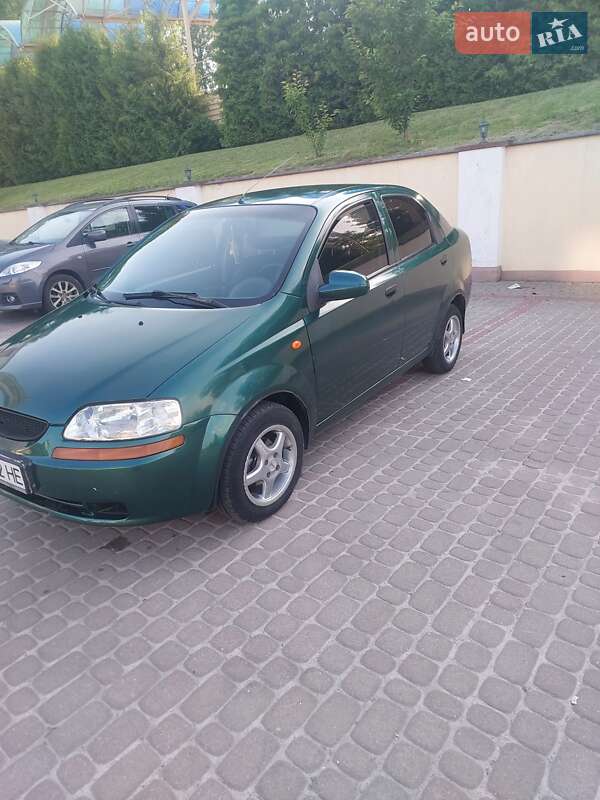 Chevrolet Aveo (2005)