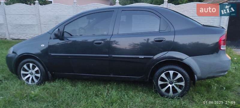 Chevrolet Aveo (2005)