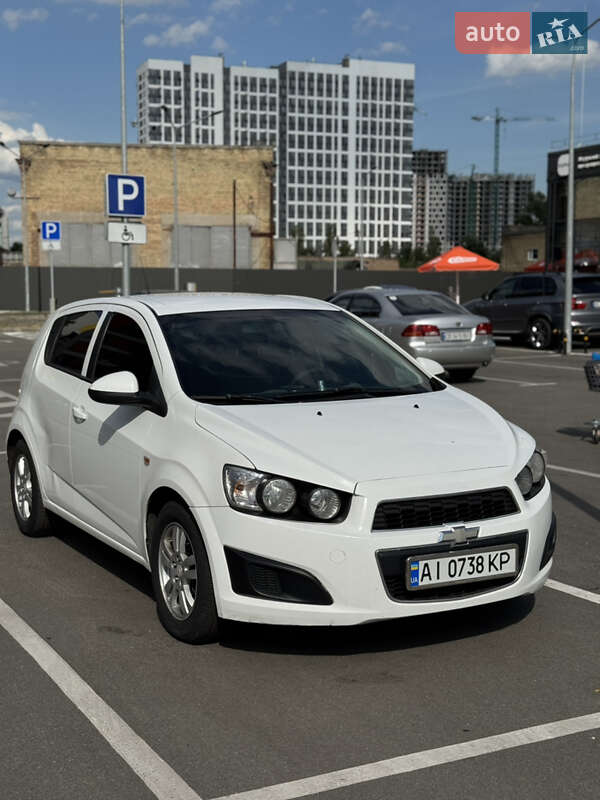 Chevrolet Aveo (2012)