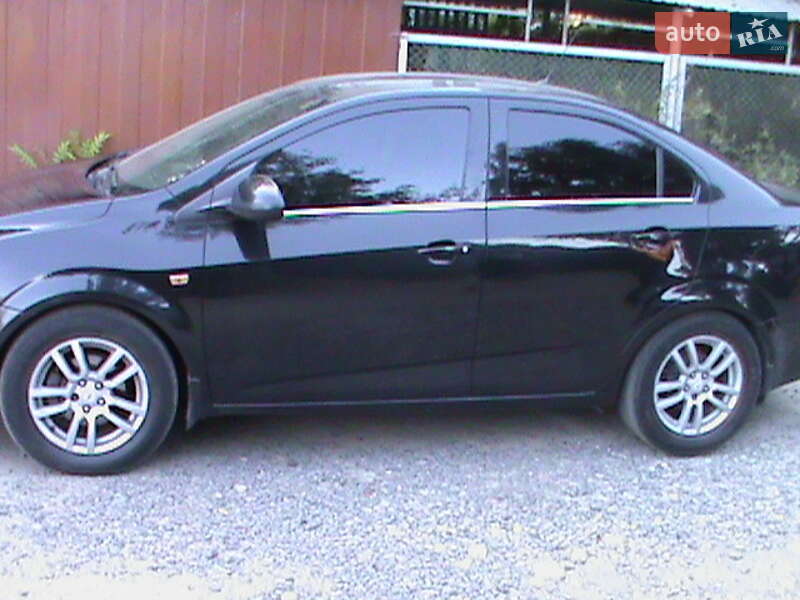 Chevrolet Aveo (2012)
