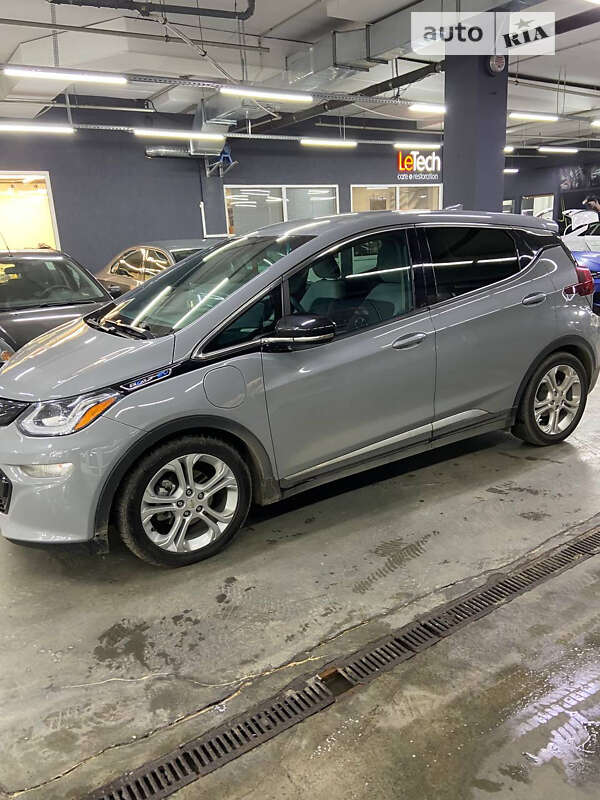 Chevrolet Bolt ev (2020)
