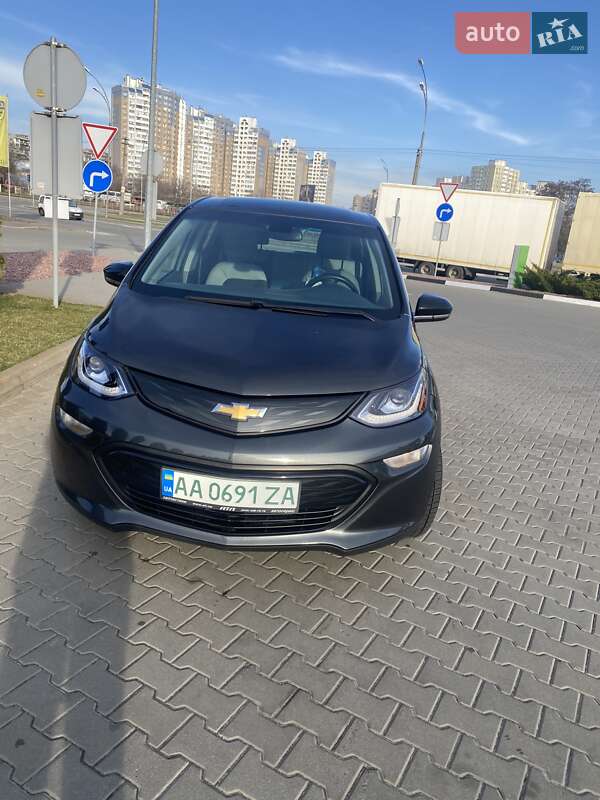 Chevrolet Bolt ev (2017)