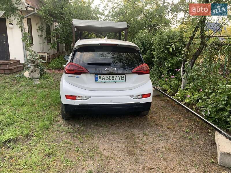Chevrolet Bolt ev (2017)