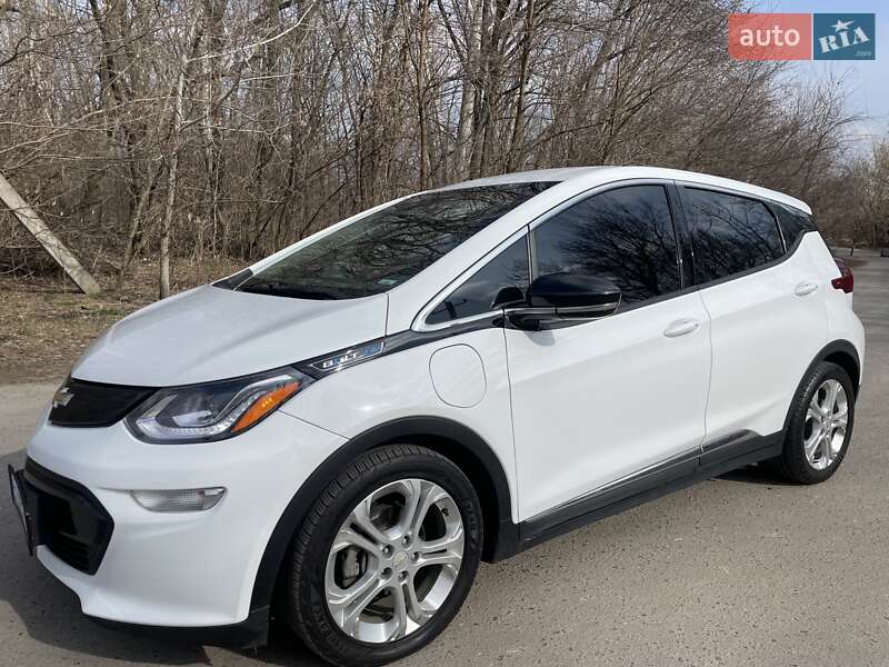 Chevrolet Bolt ev (2017)