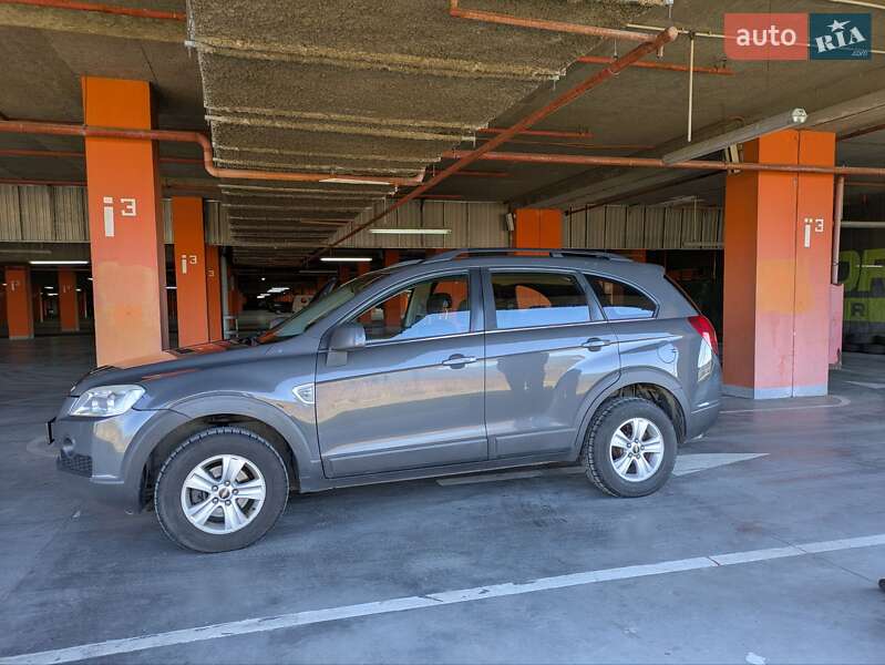 Chevrolet Captiva (2010)