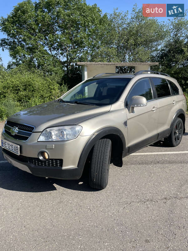 Chevrolet Captiva (2008)