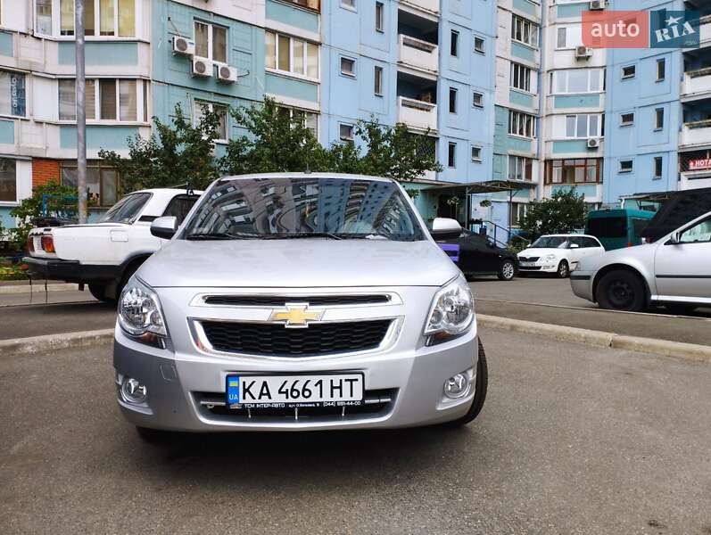 Chevrolet Cobalt (2021)
