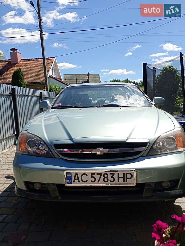 Chevrolet Evanda (2004)