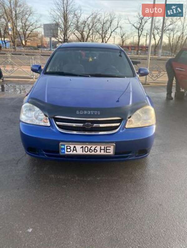 Chevrolet Lacetti (2005)