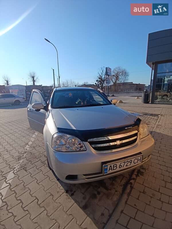 Chevrolet Lacetti (2004)