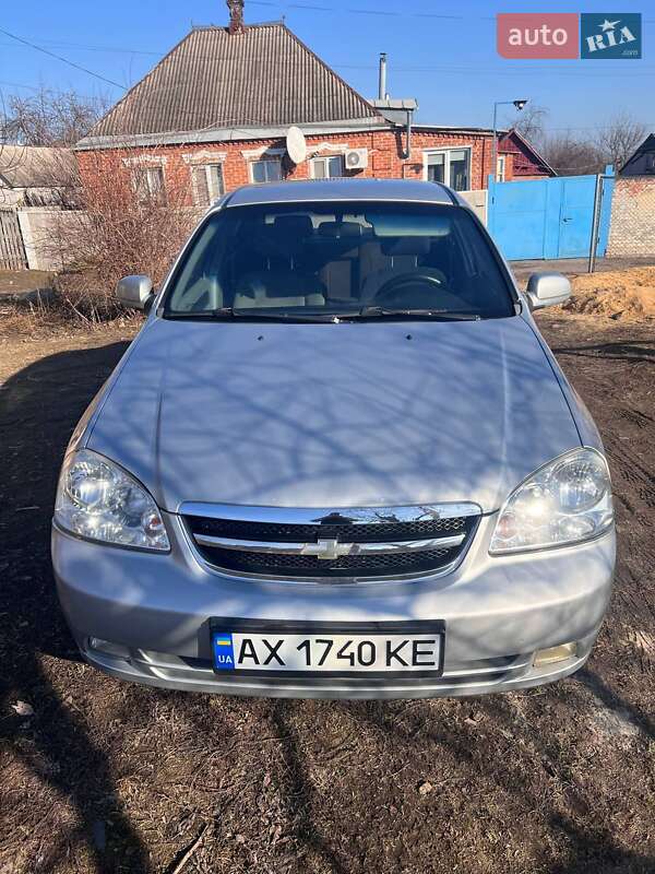 Chevrolet Lacetti (2005)