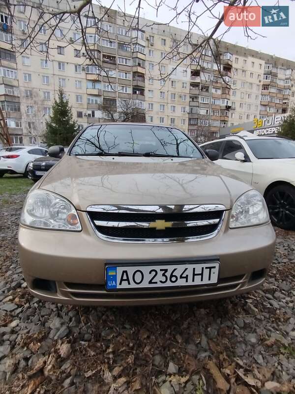 Chevrolet Lacetti (2005)