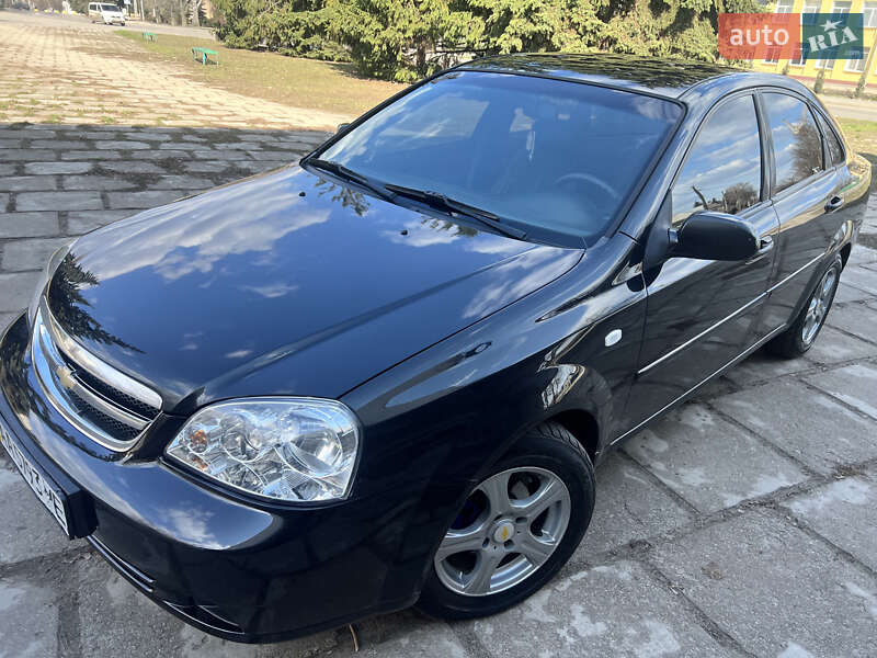 Chevrolet Lacetti (2012)