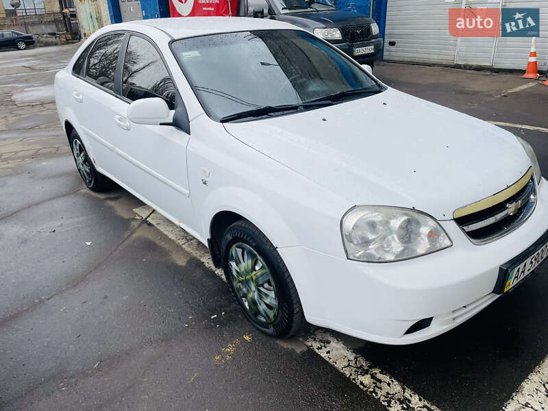Chevrolet Lacetti (2011)