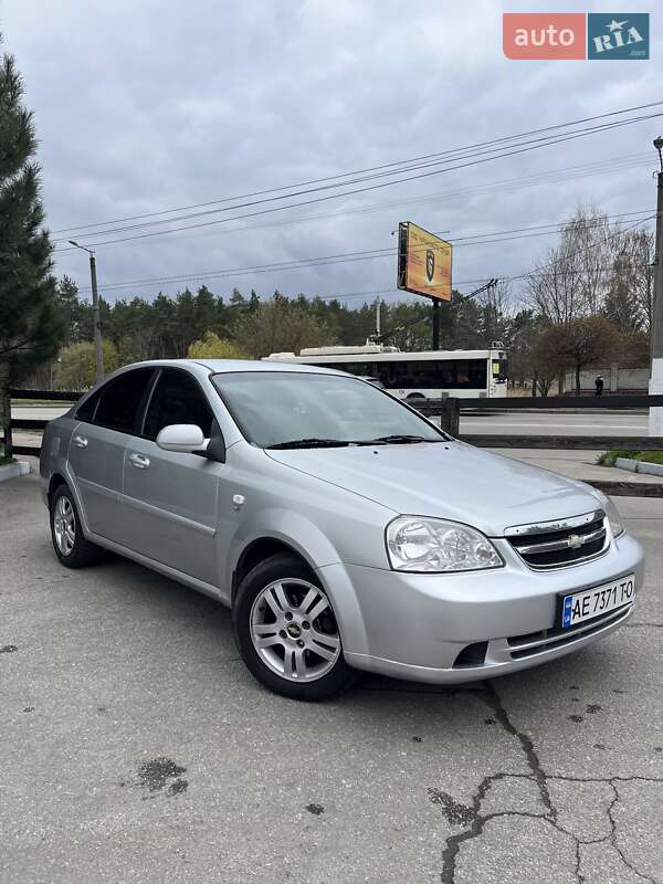 Chevrolet Lacetti (2012)