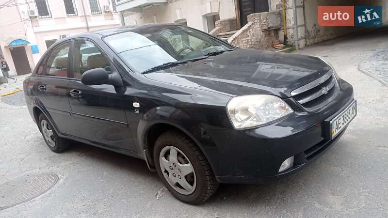 Chevrolet Lacetti (2005)