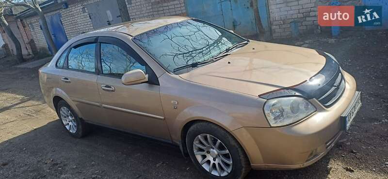 Chevrolet Lacetti (2005)