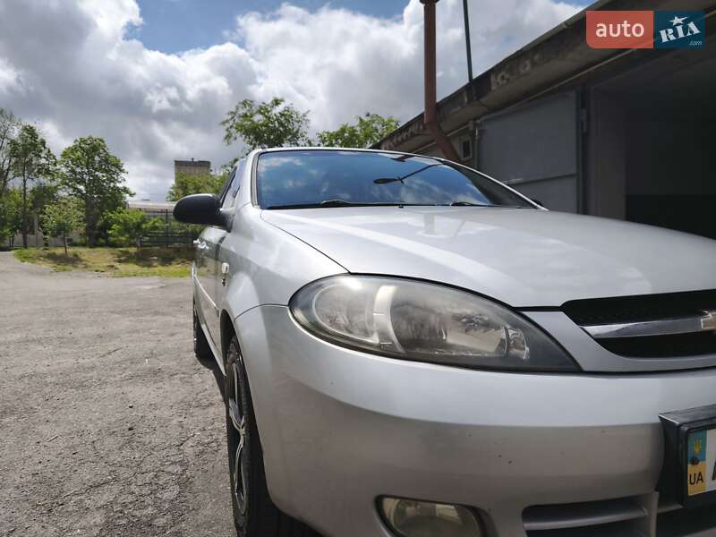 Chevrolet Lacetti (2008)