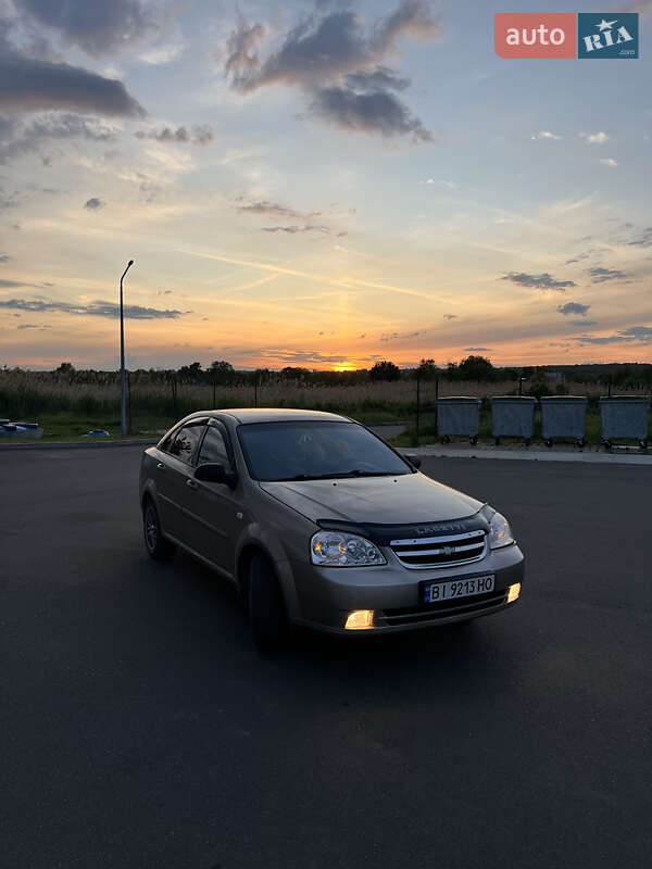 Chevrolet Lacetti (2008)