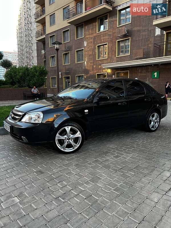 Chevrolet Lacetti (2008)