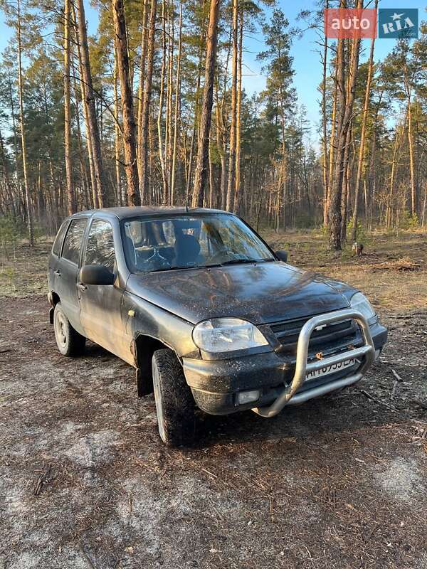 Chevrolet Niva (2006)